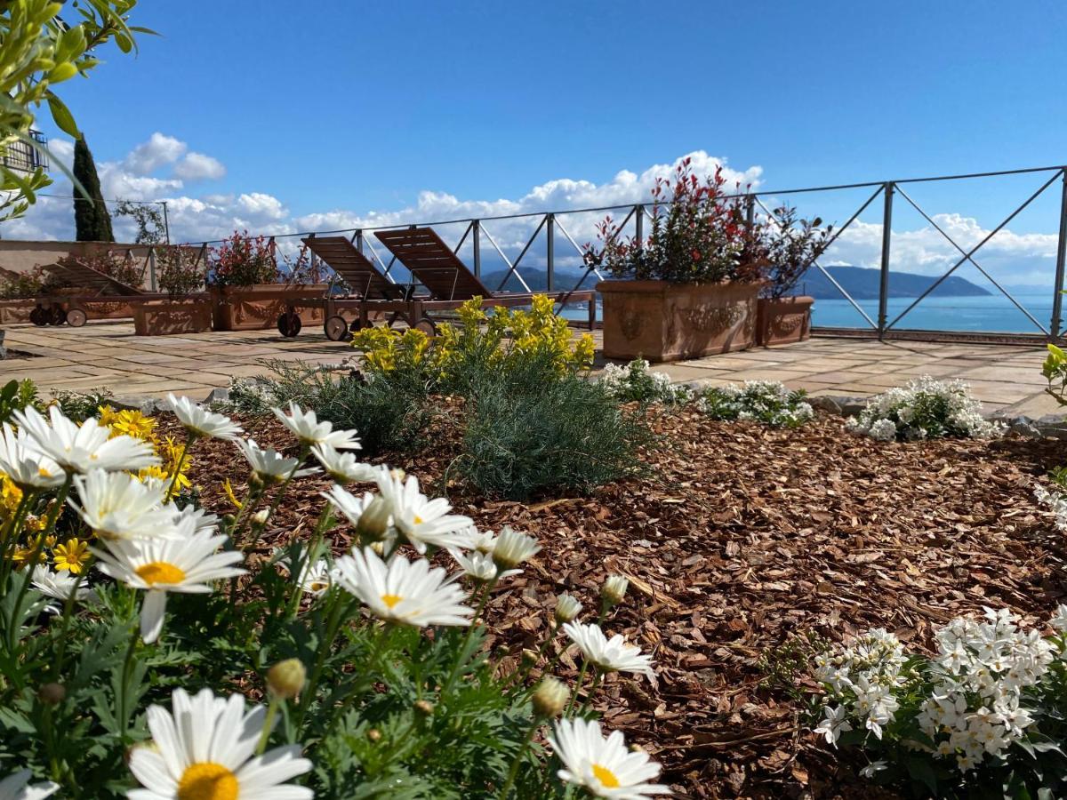 Aparthotel Miramare Apartments&suites 3*